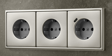 SCHUKO® Steckdosen mit USB bei Knobloch & Heil GmbH & Co. KG in Neuhof