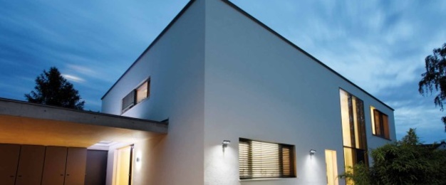 Außen­beleuchtung bei Knobloch & Heil GmbH & Co. KG in Neuhof
