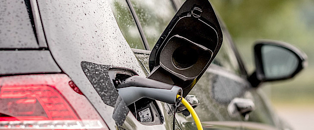 E-Mobility bei Knobloch & Heil GmbH & Co. KG in Neuhof