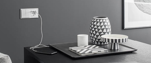 JUNG SCHUKO® Steckdosen mit USB-Anschlüssen bei Knobloch & Heil GmbH & Co. KG in Neuhof