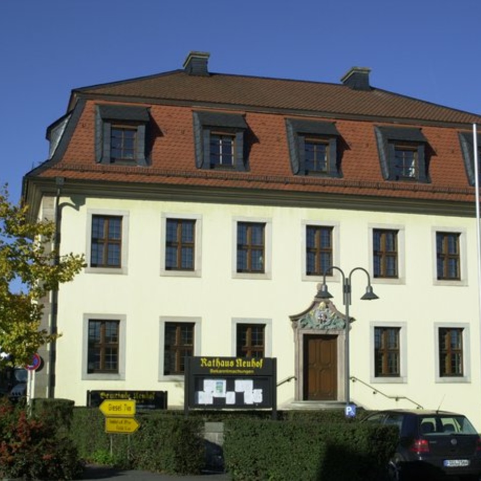 Rathaus Nhf 0fe5ffaf26 bei Knobloch & Heil GmbH & Co. KG in Neuhof