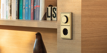 Drehdimmer-Abdeckungen bei Knobloch & Heil GmbH & Co. KG in Neuhof